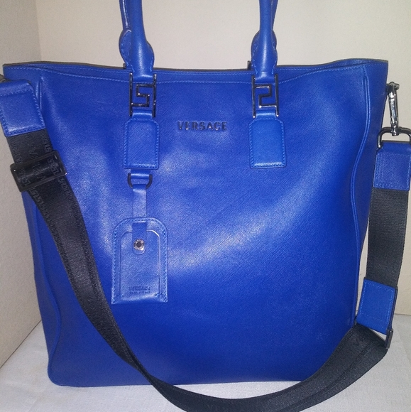 Versace Handbags - 🔥48 hrs🔥Sale Versace Saffiano Large Tote